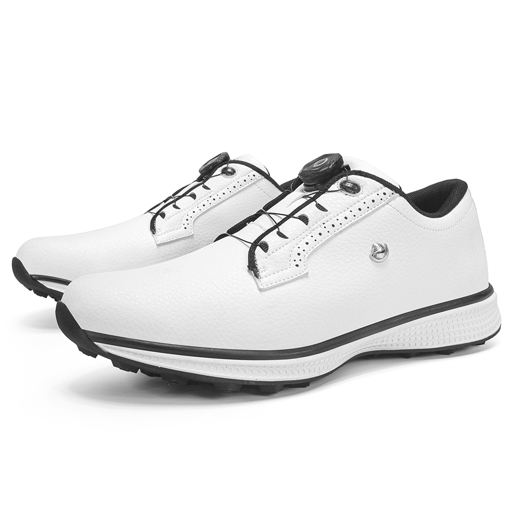 Cushioned midsole providing excellent support during swings and walking